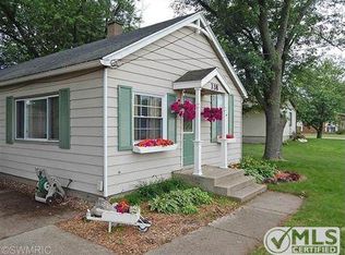 338 W Roosevelt Ave, Zeeland, MI 49464