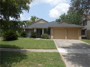 13707 Rocky Bluff Dr, Houston, TX 77085
