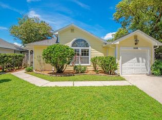 208 Pap Finn Ct, Orlando, FL 32828