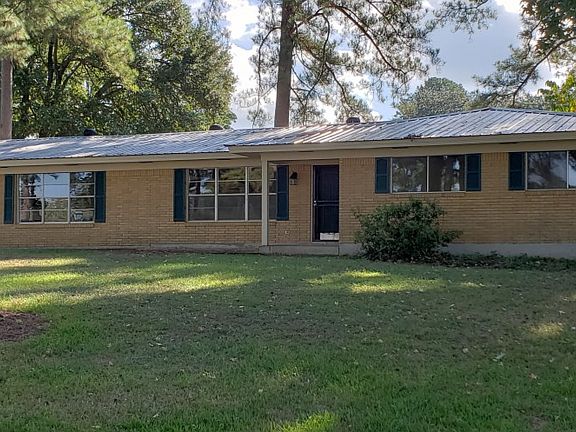 3rd image of 1905 Evangeline Dr