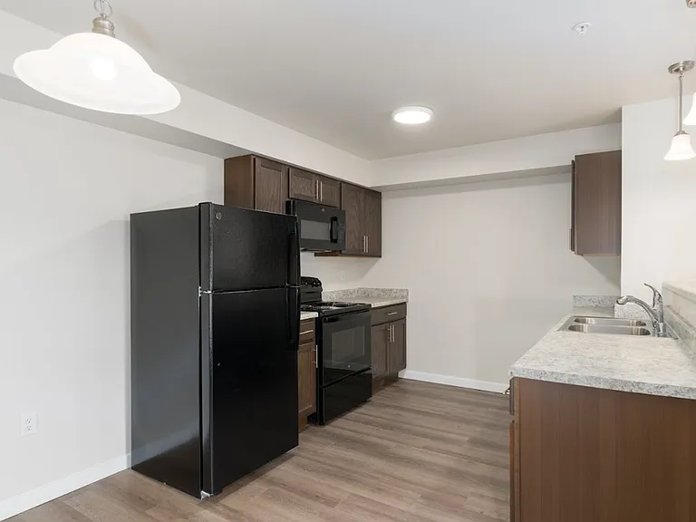 47 South — Photo 18