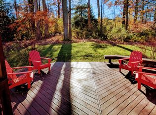 9635 Cinnamon Creek Dr, Vienna, VA 22182