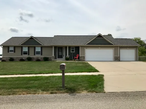 4260 Cloverfield Ct, Wayland, MI 49348