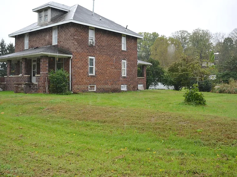 3 Jacobs Ave #B — Photo 12