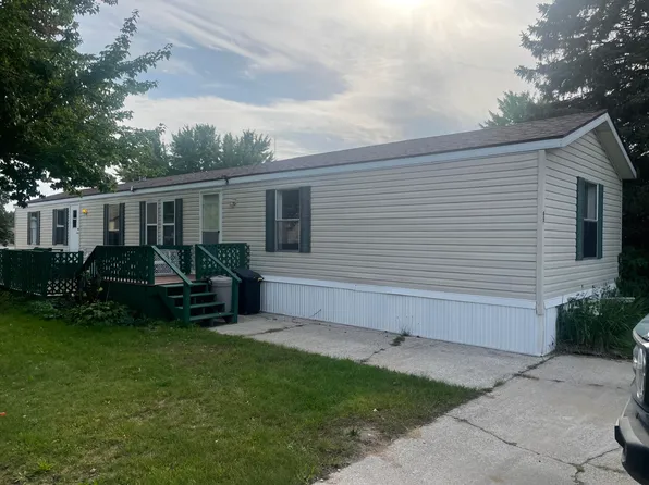 85 Maple Ct, Muskegon, MI 49445