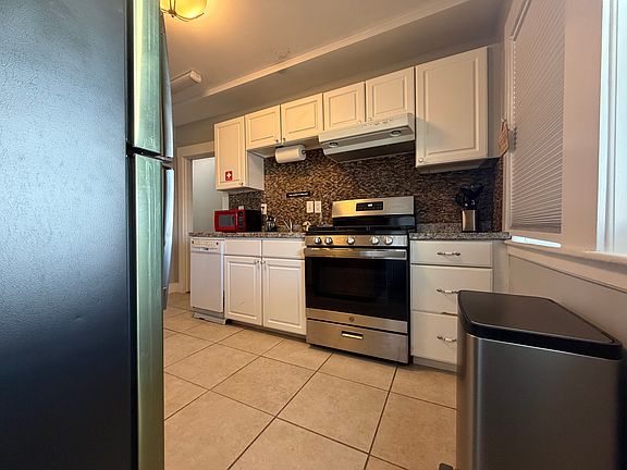 5th image of 21 Colborne Rd #2