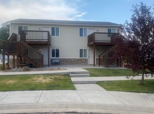 206 Patton Ave, Cheyenne, WY 82007
