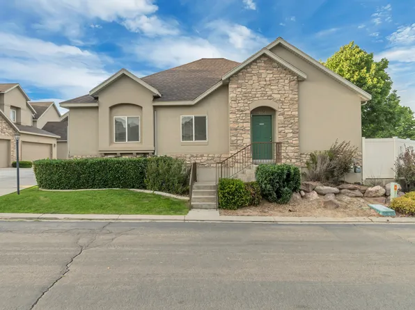 1538 W Wyngate Park Dr, South Jordan, UT 84095