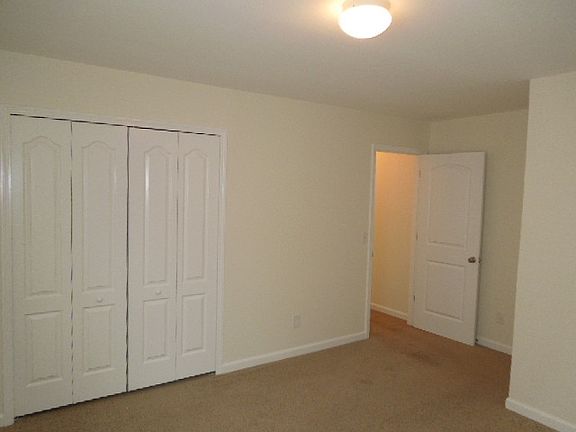 4th image of 25 Thrasher Way
