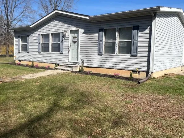 132 Powell Ln, Martinsburg, WV 25404