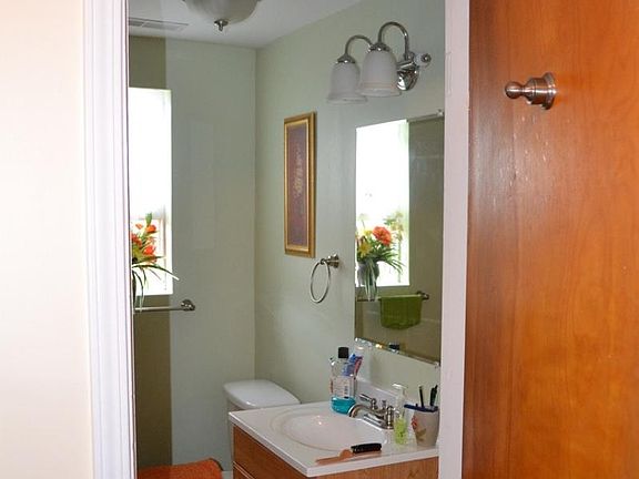 4th image of 3047 Glenway Ave APT 2