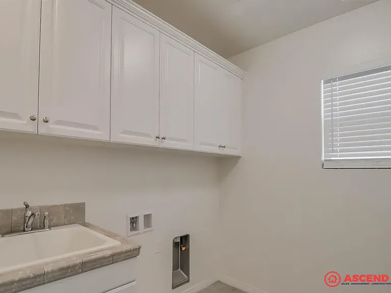 11610 Campus Park Dr — Photo 16