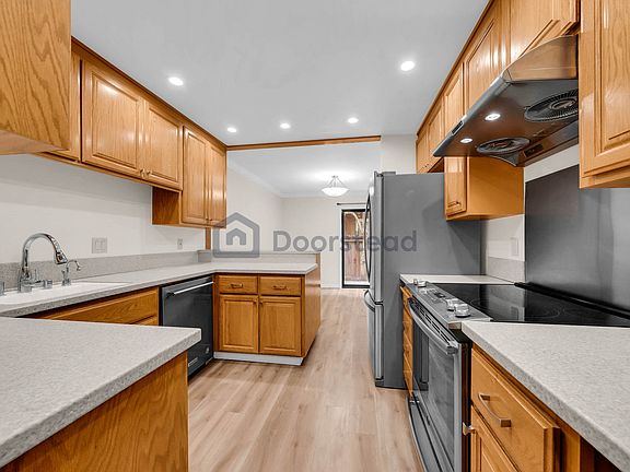 2nd image of 1430 Gordon St APT B