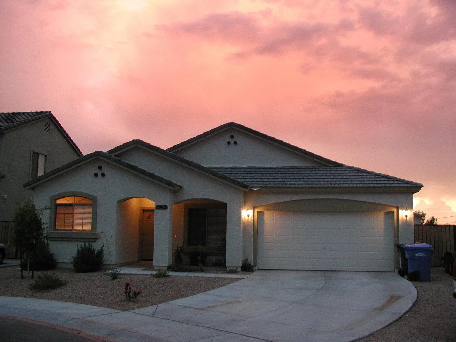 3 bed, 1450 sqft, $2,000 — Photo 2