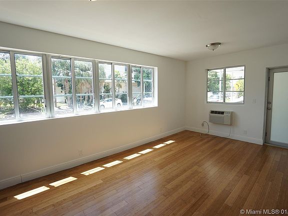3rd image of 7950 Tatum Waterway Dr APT 5