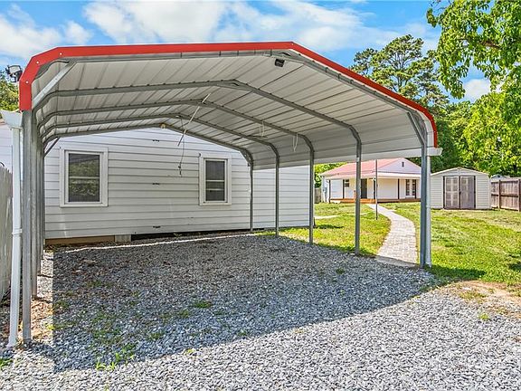 4th image of 102 Grimes Park Dr
