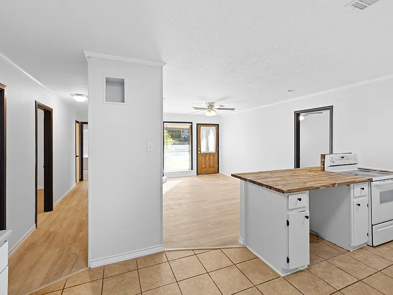 417 Carroll Ave — Photo 9