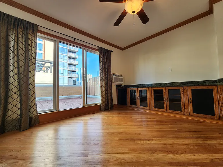 Den/ third bedroom