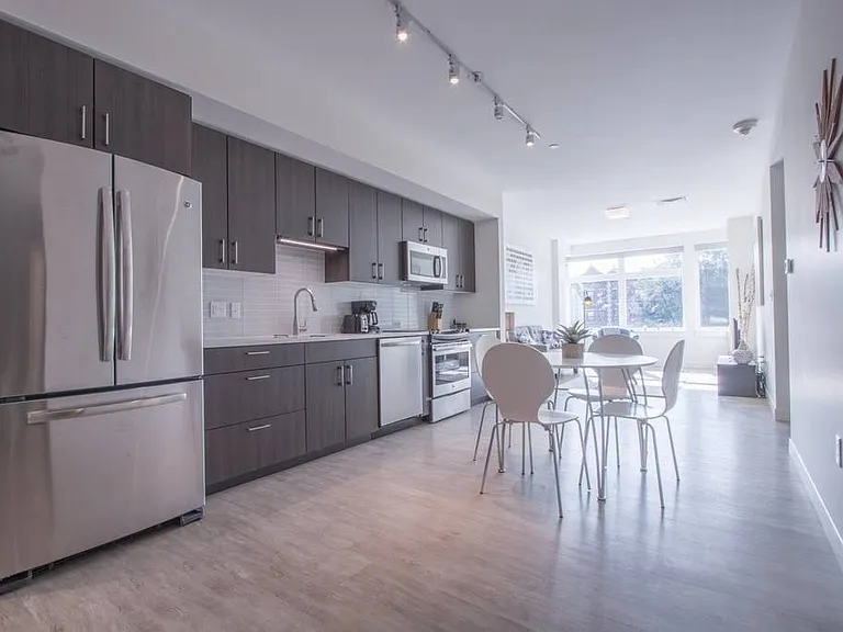 900 Beacon St #402 — Photo 6