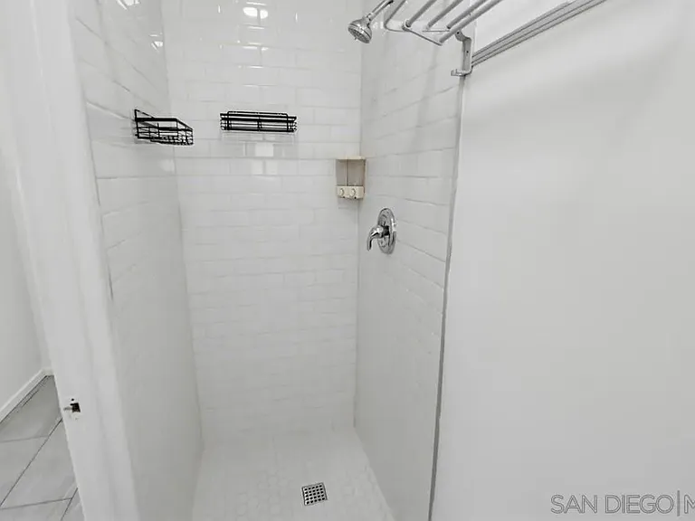 3095 L St — Photo 15