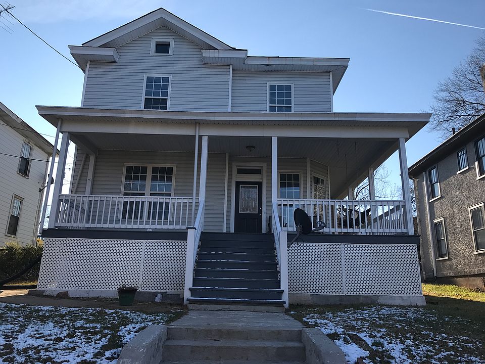 1st image of 220 Denver Ave