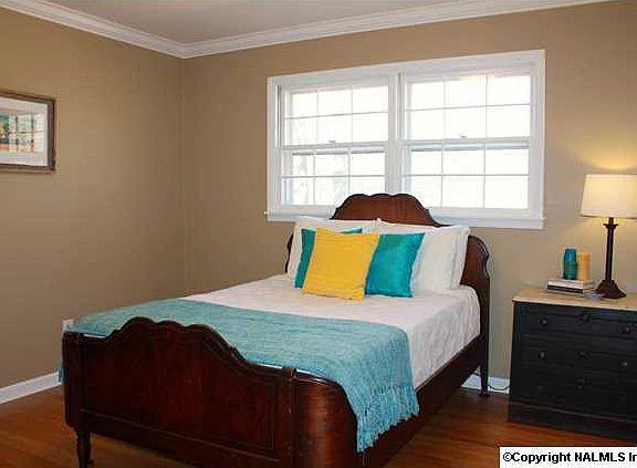 4th image of 3500 Mae Dr SE