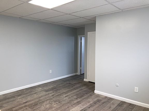 2nd image of 2546 S Broad St Unit 3F