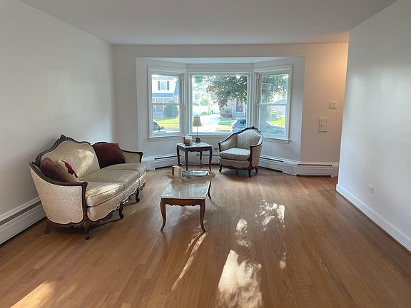 4th image of 5031 N Odell Ave