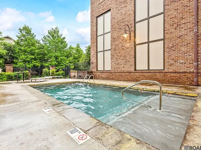 333 E Boyd Dr #16 — Photo 14