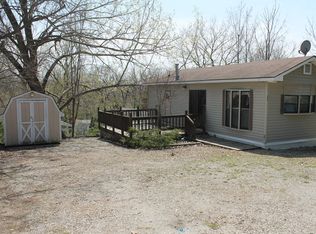 94 Lakeshore Dr, Wilmington, IL 60481