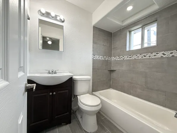 1607 N Carroll Ave, Dallas, TX