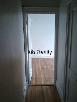 1 bed, 1.0 bath, $2,595 — Photo 3