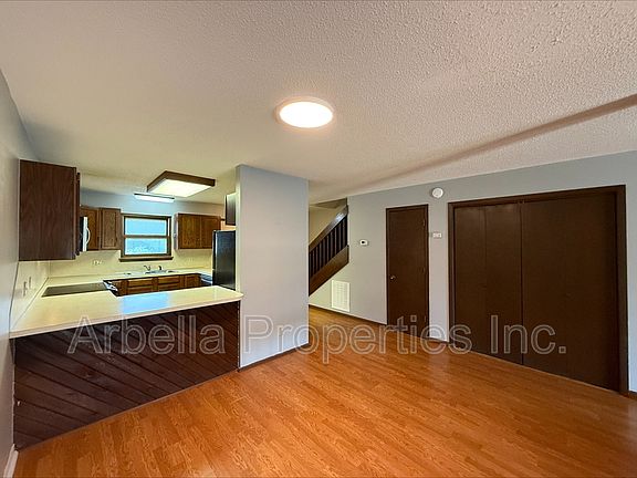 5th image of 507 Manor Dr