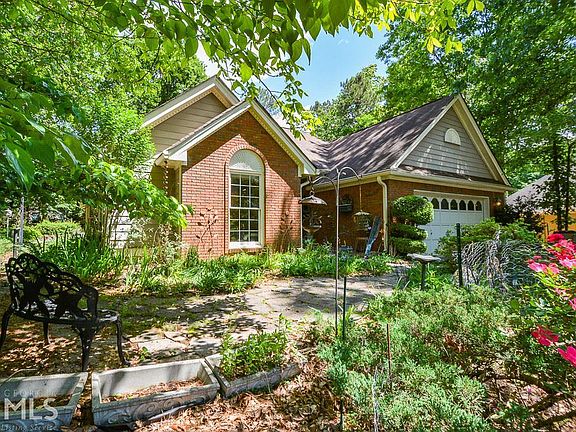 4th image of 3609 Broken Arrow Dr
