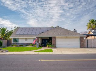 14737 Pueblo Dr, Manteca, CA 95336