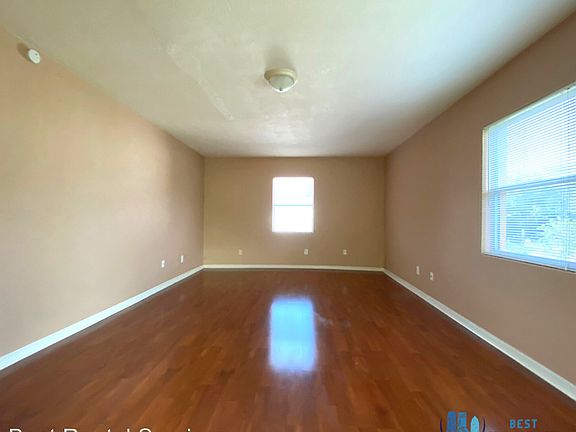 4th image of 1355 Drew St #10969349