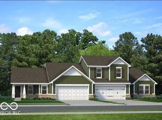240 Hunters Ridge Dr, Danville, IN 46122