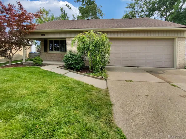 28621 Malvina Ct, Warren, MI 48088