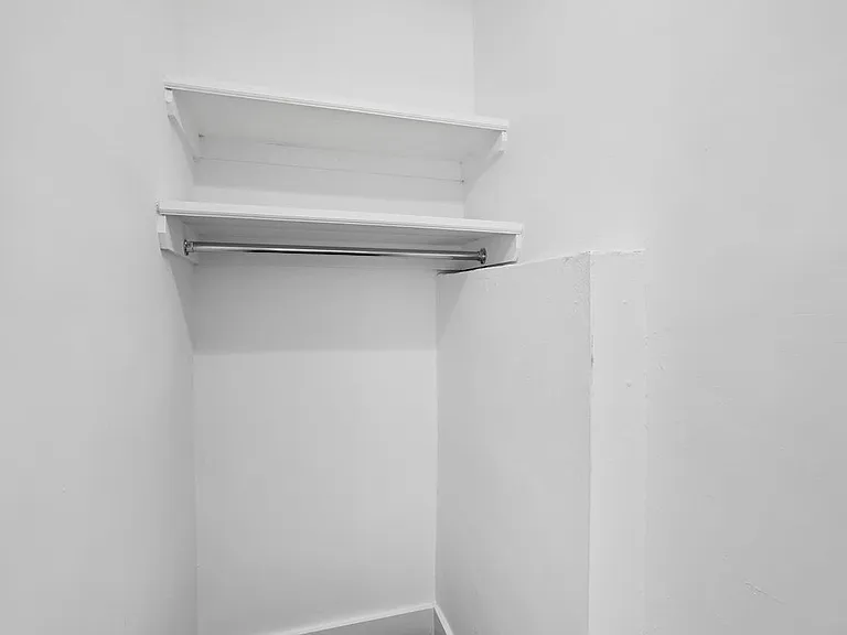 160 W 71st St #9D — Photo 11