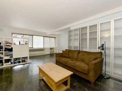 240 E 55th St APT 2C, New York, NY, 10022