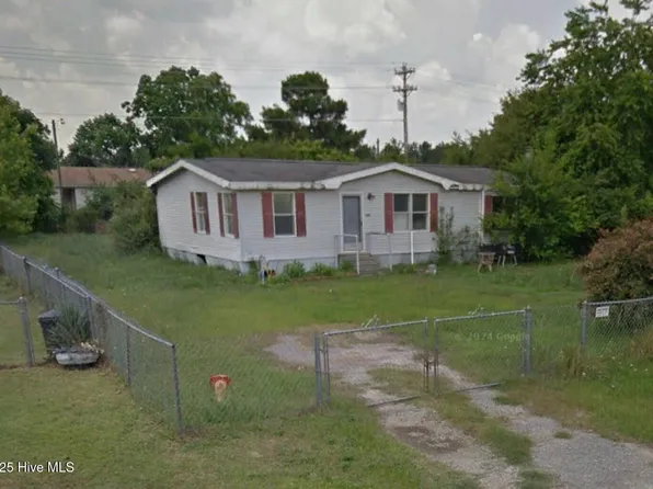 261 Ratley Street, Raeford, NC 28376