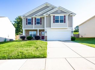 2948 Village Center Dr, Dallas, NC 28034