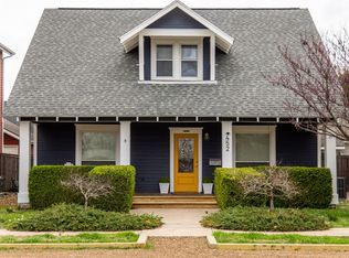 452 SW B St, Bentonville, AR 72712