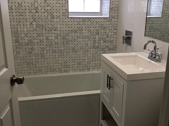 2nd image of 1180 Ellsworth Ave #1