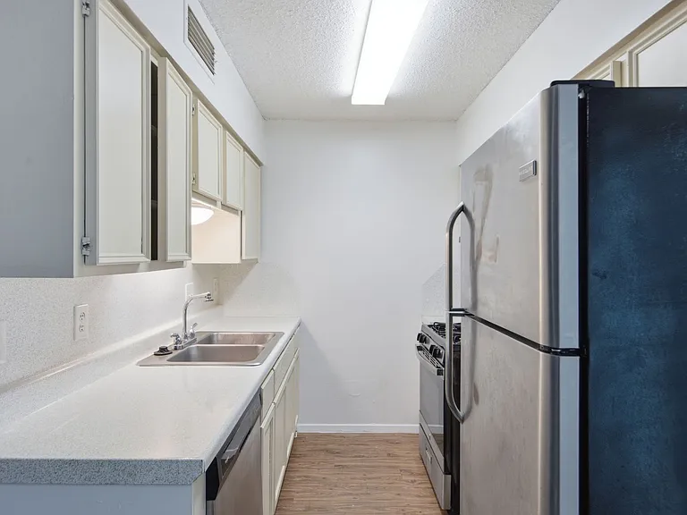 2705 Windswept Cv — Photo 9
