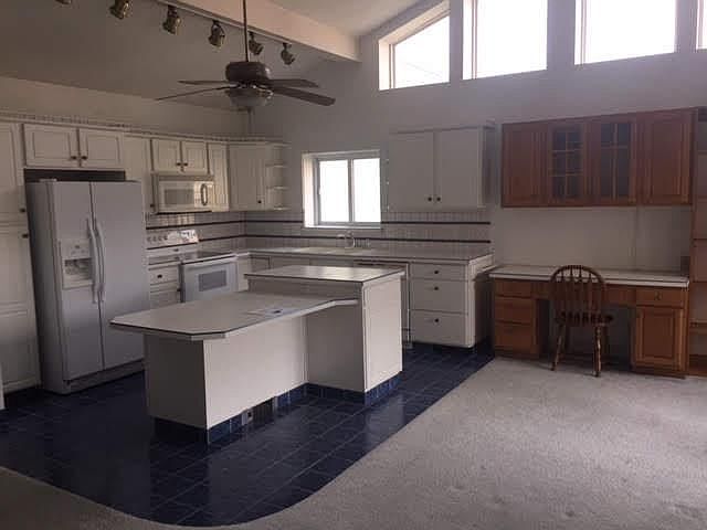 1st image of 238 E North St APT 3