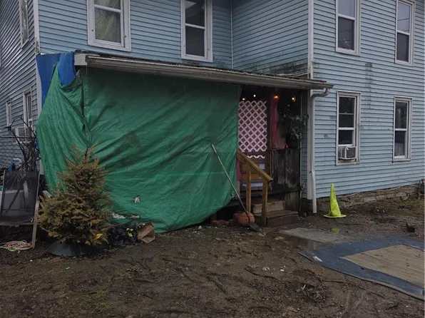 29 W 9th St, Jamestown, NY 14701