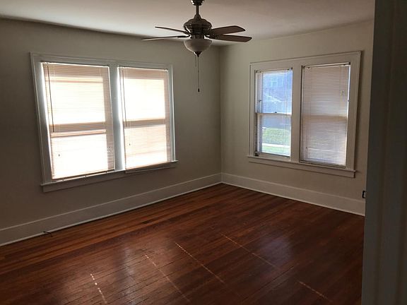 5th image of 911 Crescent St NE #2