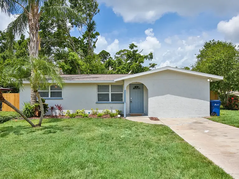 5622 S Lockwood Ridge Rd — Photo 2
