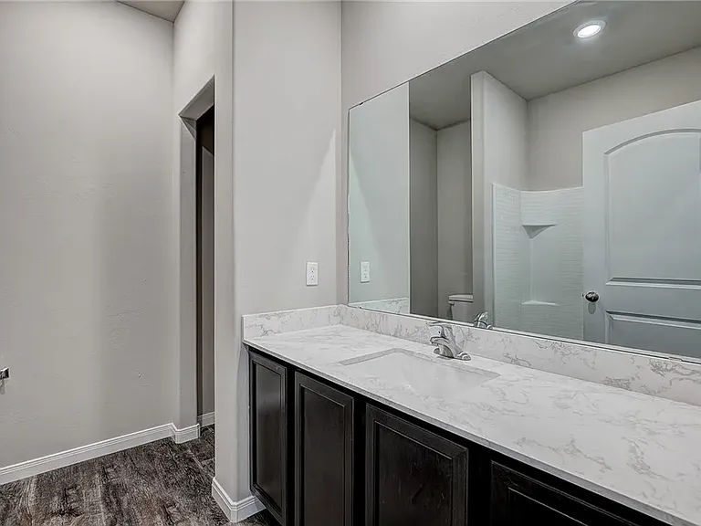 1013 NW 4th St — Photo 18